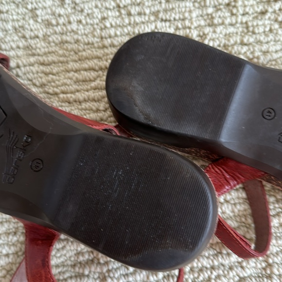 Dansko Janelle red sandals size 41 (9.5 - 10) - Picture 5 of 8